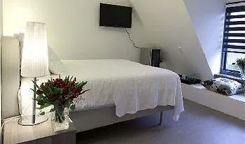 Bed & Breakfast Het Lepelaarsnest Jisp